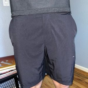 Lululemon T.H.E linerless shorts, 9 in.